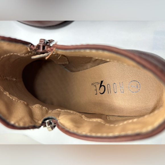 Booties - Picture 4 of 8